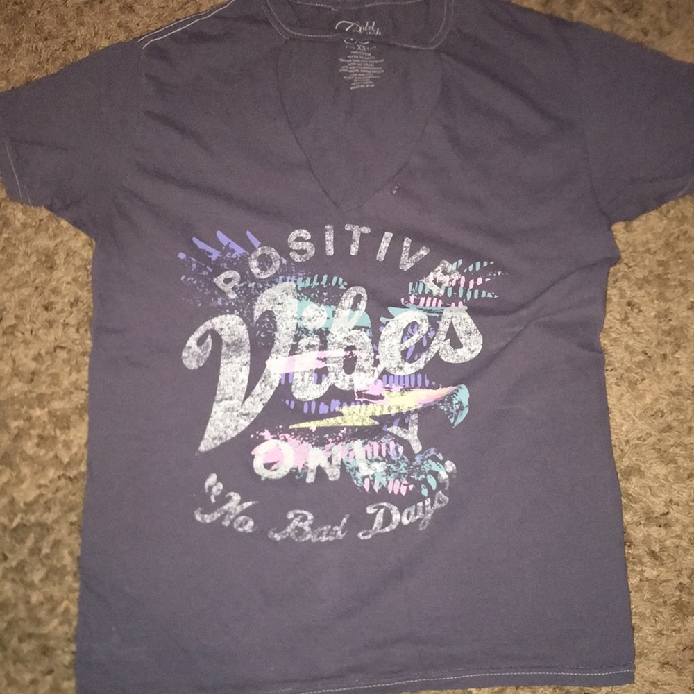 Very cute shirt hardly worn